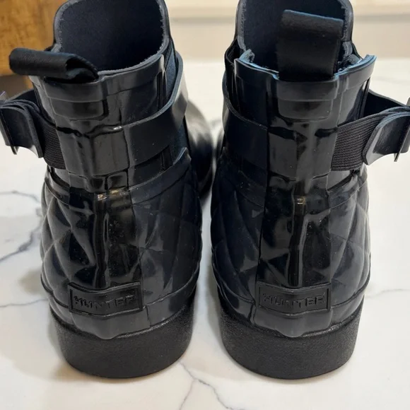 Hunter Chelsea quilted glass slate gray boots, Size 11
